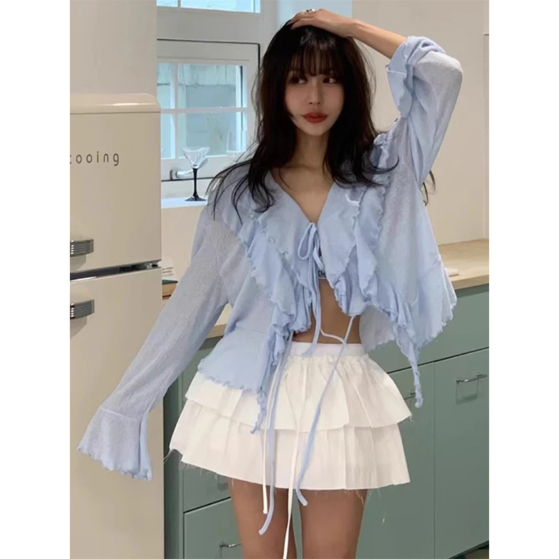 Street Fashion In Korea - MEXZT, camisas blancas recortadas, blusas rosas