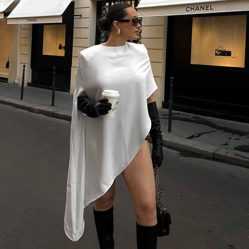 Vestido Blanco de Moda BWQ, Se - Street Fashion Look reseña y precio