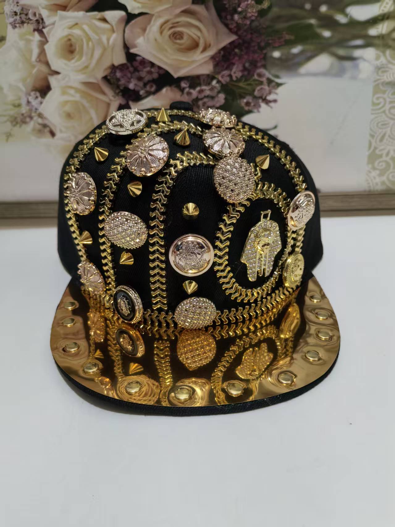 Gorra de moda nueva hecha a ma - Street Fashion Roma reseña y precio