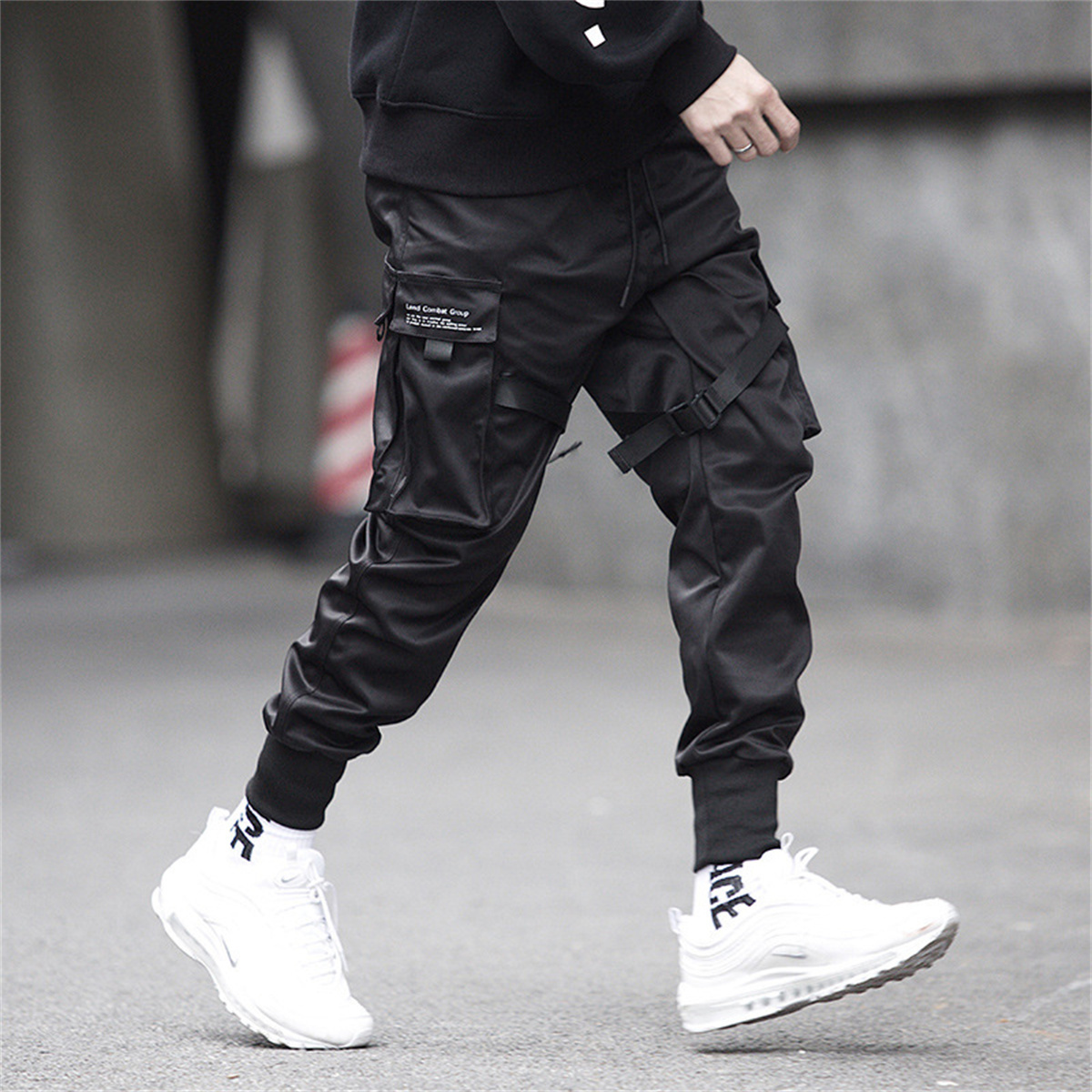 Pantalones Cargo negros de Hip - Street Fashion In Korea reseña y precio
