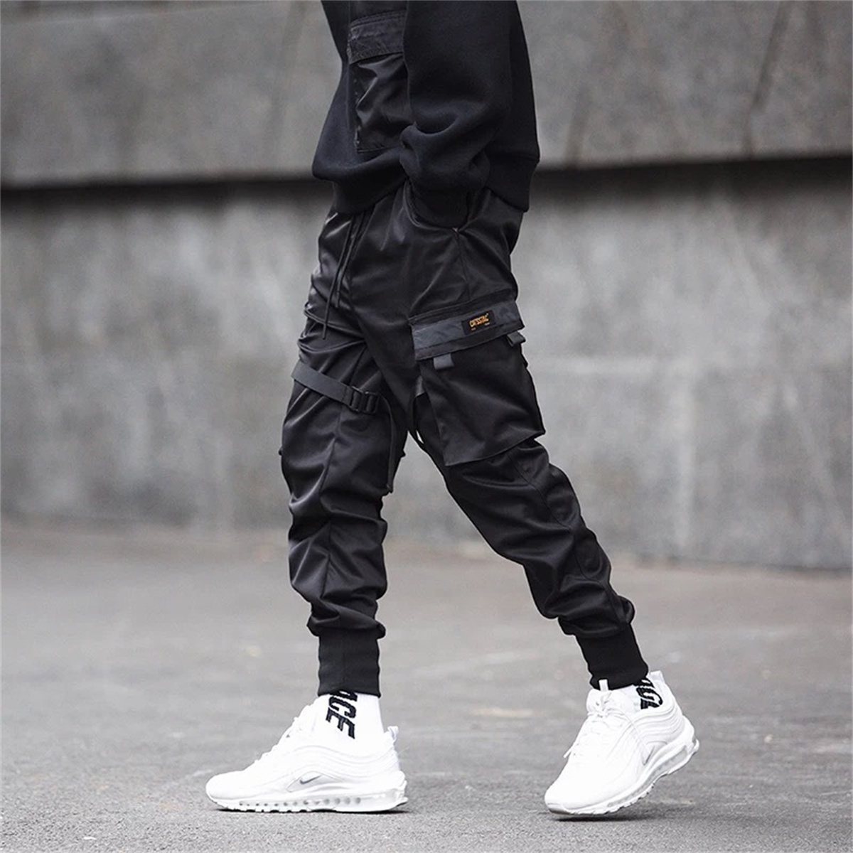 Pantalones Cargo negros de Hip - Street Fashion In Korea reseña y precio