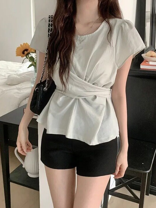 Suéter Elegante y Moderno con  - Street Fashion In Korea reseña y precio